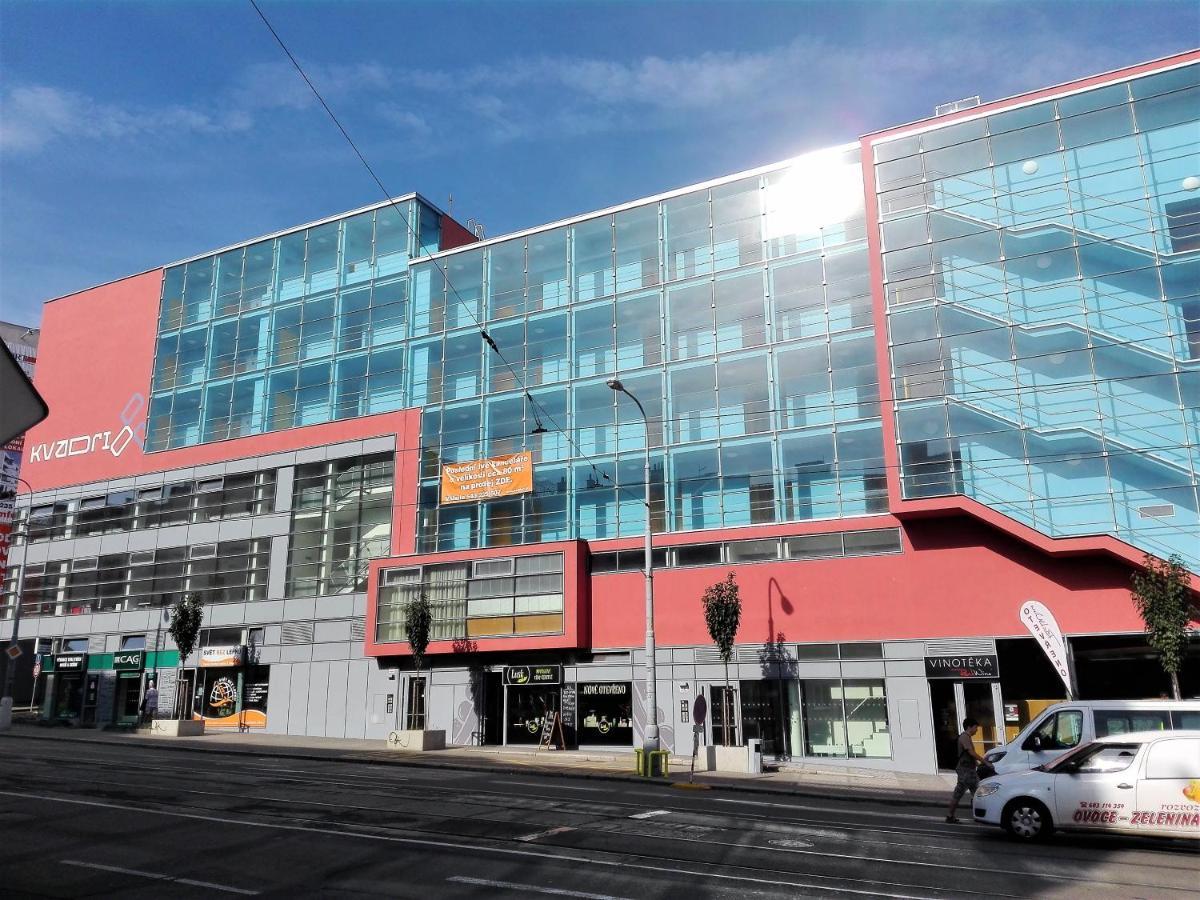 New Apartment With Garage Parking Brno Exterior foto